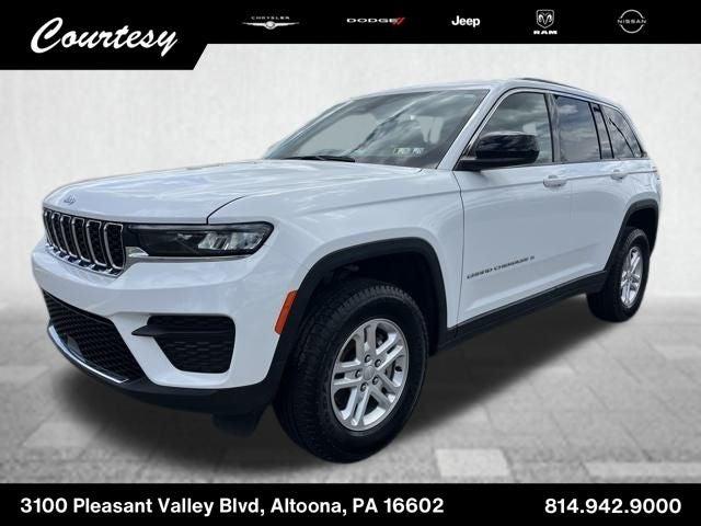 2025 Jeep Grand Cherokee Laredo 4x4