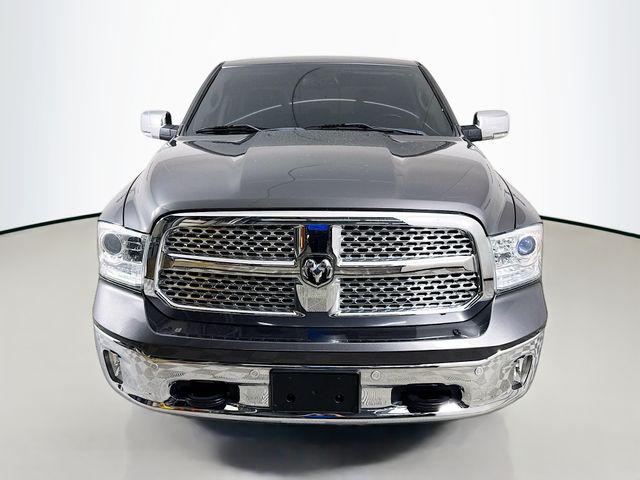 2018 RAM 1500 Laramie Crew Cab 4x4 57 Box