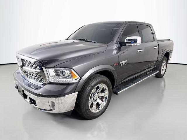 2018 RAM 1500 Laramie Crew Cab 4x4 57 Box