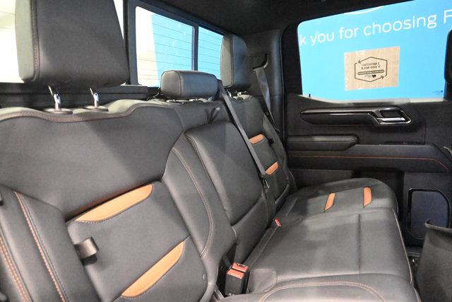2022 GMC Sierra 1500 4WD Crew Cab Short Box AT4