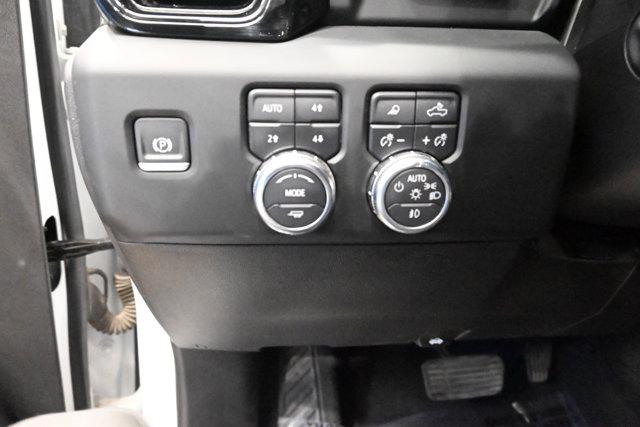 2022 GMC Sierra 1500 4WD Crew Cab Short Box AT4