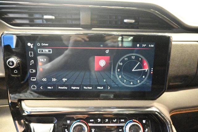 2022 GMC Sierra 1500 4WD Crew Cab Short Box AT4