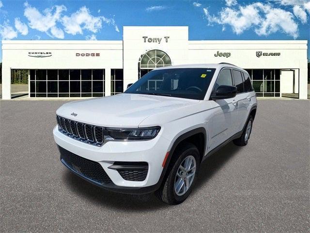 2024 Jeep Grand Cherokee Laredo X 4x4