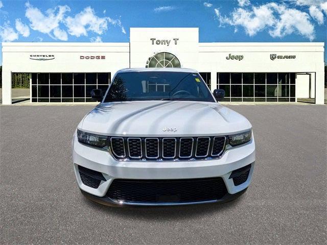 2024 Jeep Grand Cherokee Laredo X 4x4