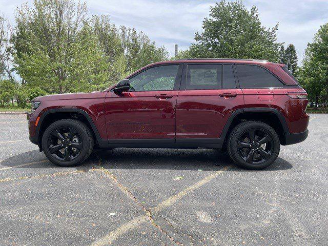 2025 Jeep Grand Cherokee GRAND CHEROKEE ALTITUDE 4X4