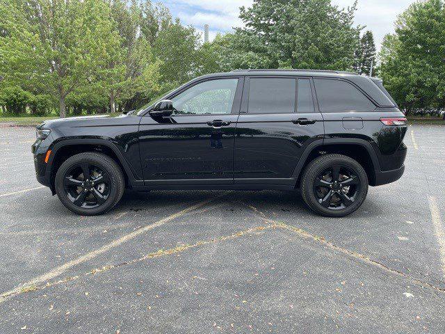 2025 Jeep Grand Cherokee GRAND CHEROKEE ALTITUDE 4X4