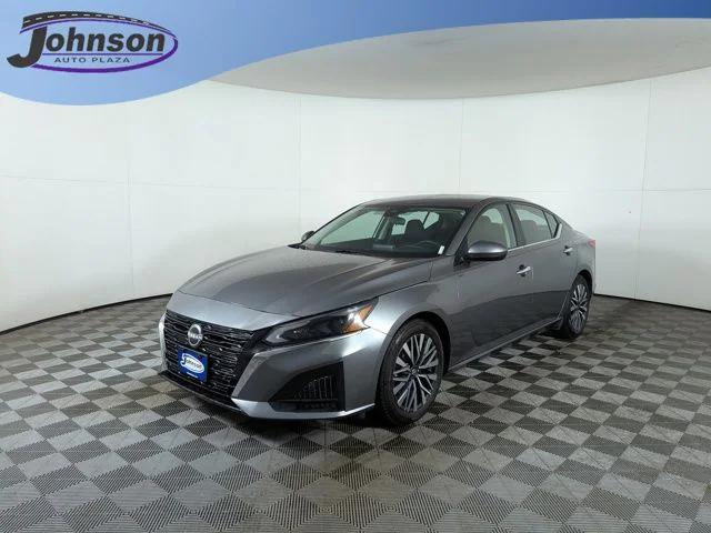 2023 Nissan Altima SV FWD