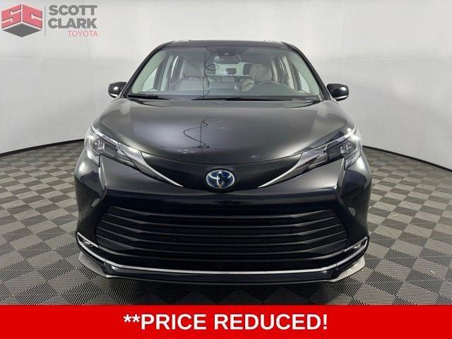 2024 Toyota Sienna XLE