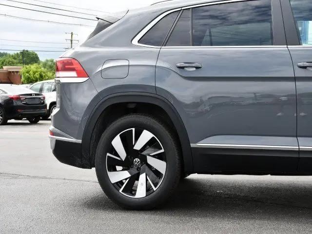 2025 Volkswagen Atlas Cross Sport 2.0T SEL