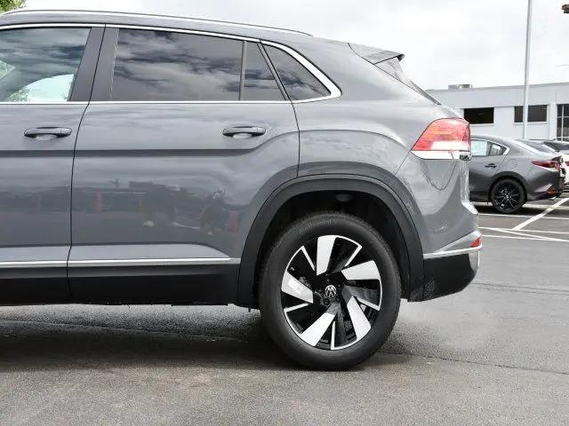 2025 Volkswagen Atlas Cross Sport 2.0T SEL