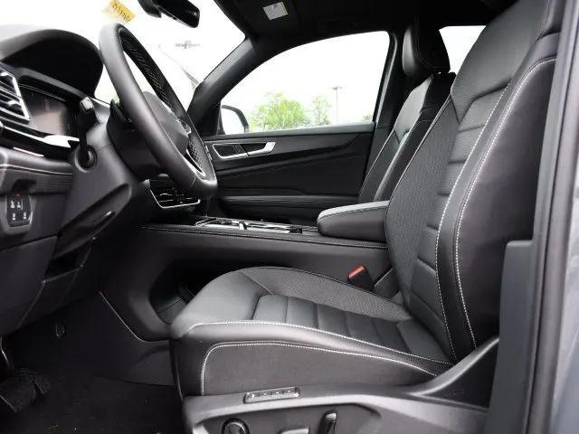 2025 Volkswagen Atlas Cross Sport 2.0T SEL
