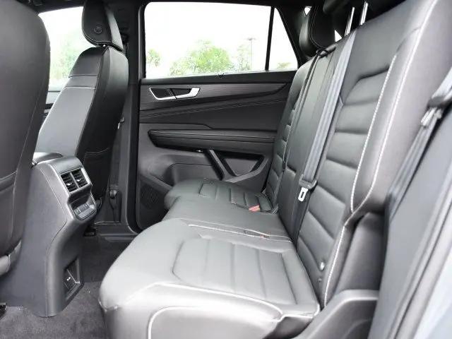 2025 Volkswagen Atlas Cross Sport 2.0T SEL