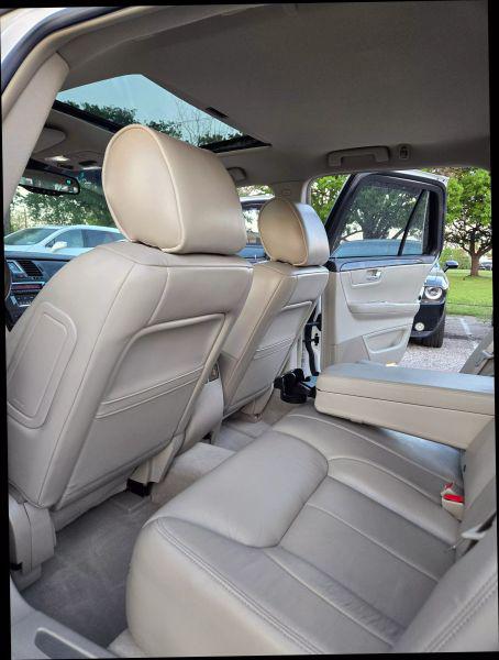2011 Cadillac DTS Standard