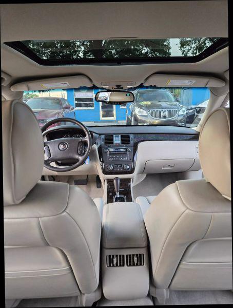 2011 Cadillac DTS Standard