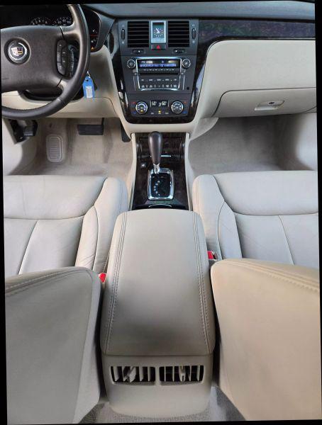 2011 Cadillac DTS Standard