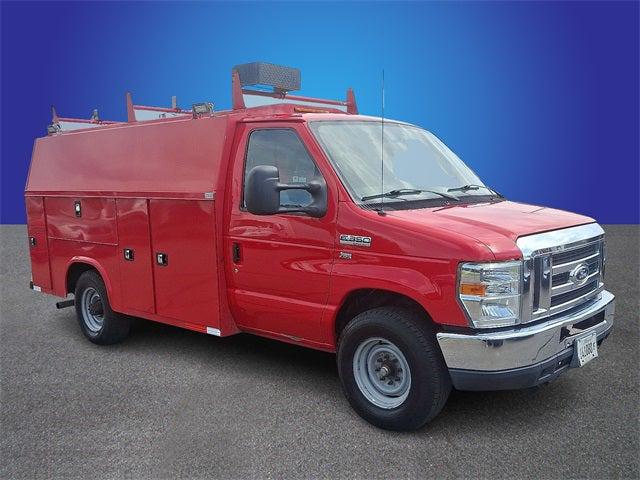 2016 Ford E-350 Cutaway Base Cutaway
