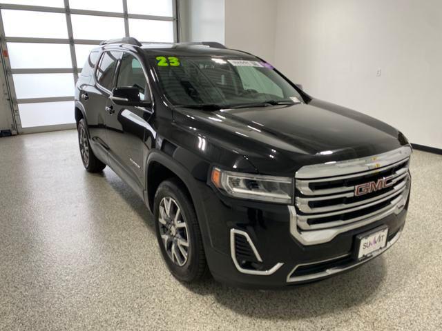 2023 GMC Acadia AWD SLT
