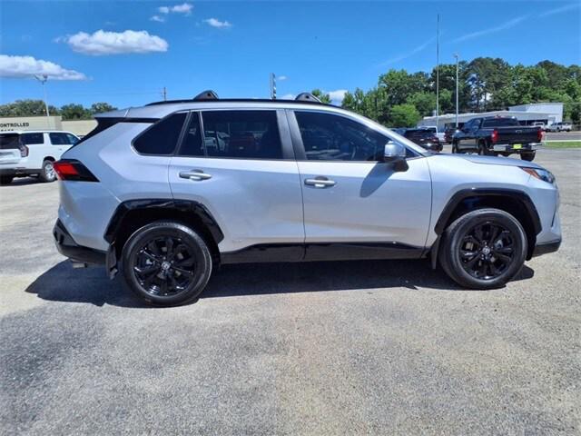 2023 Toyota RAV4 Hybrid SE