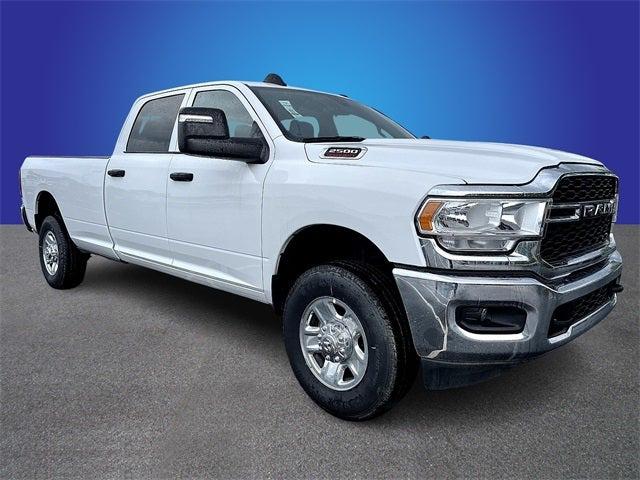 2023 RAM 2500 Tradesman Crew Cab 4x4 8 Box