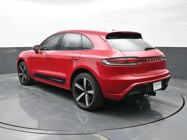 2022 Porsche Macan Standard