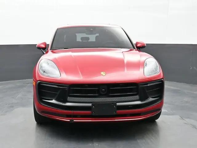 2022 Porsche Macan Standard
