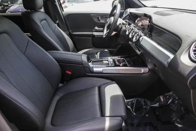 2024 Mercedes-Benz EQB 300 4MATIC