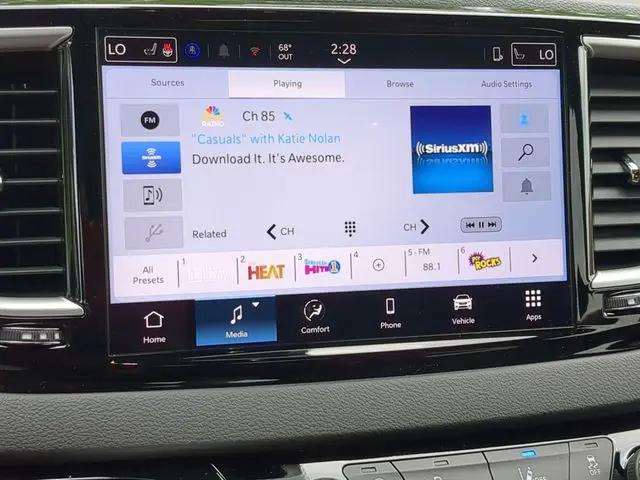 2025 Chrysler Voyager LX