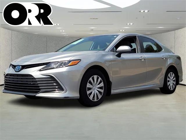 2022 Toyota Camry LE Hybrid