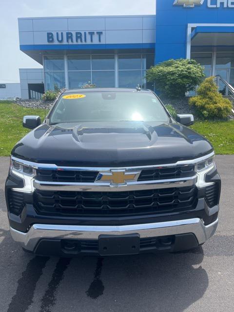2023 Chevrolet Silverado 1500 4WD Crew Cab Short Bed LT with 2FL