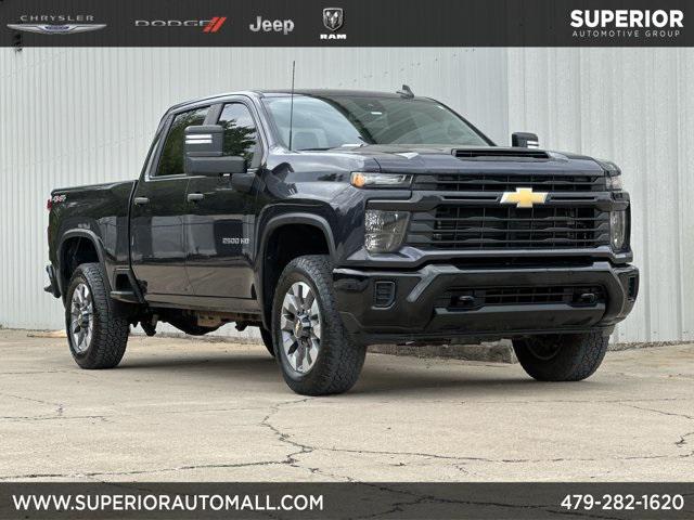 2024 Chevrolet Silverado 2500HD 4WD Crew Cab Standard Bed Custom
