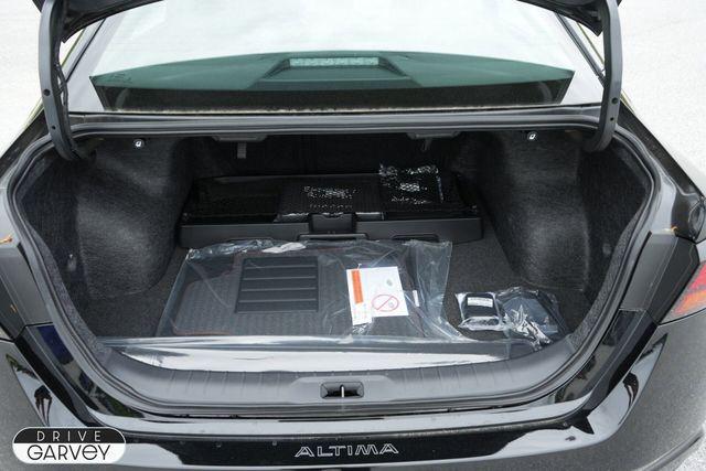 2025 Nissan Altima SR AWD
