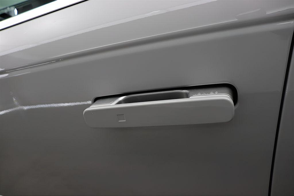 2026 Hyundai IONIQ 9 SE - Photo 6
