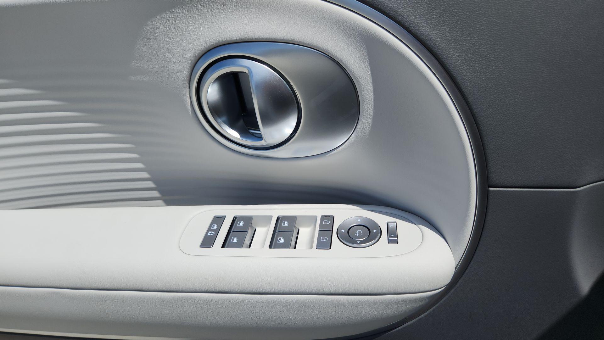 2026 Hyundai IONIQ 9 SEL - Photo 16