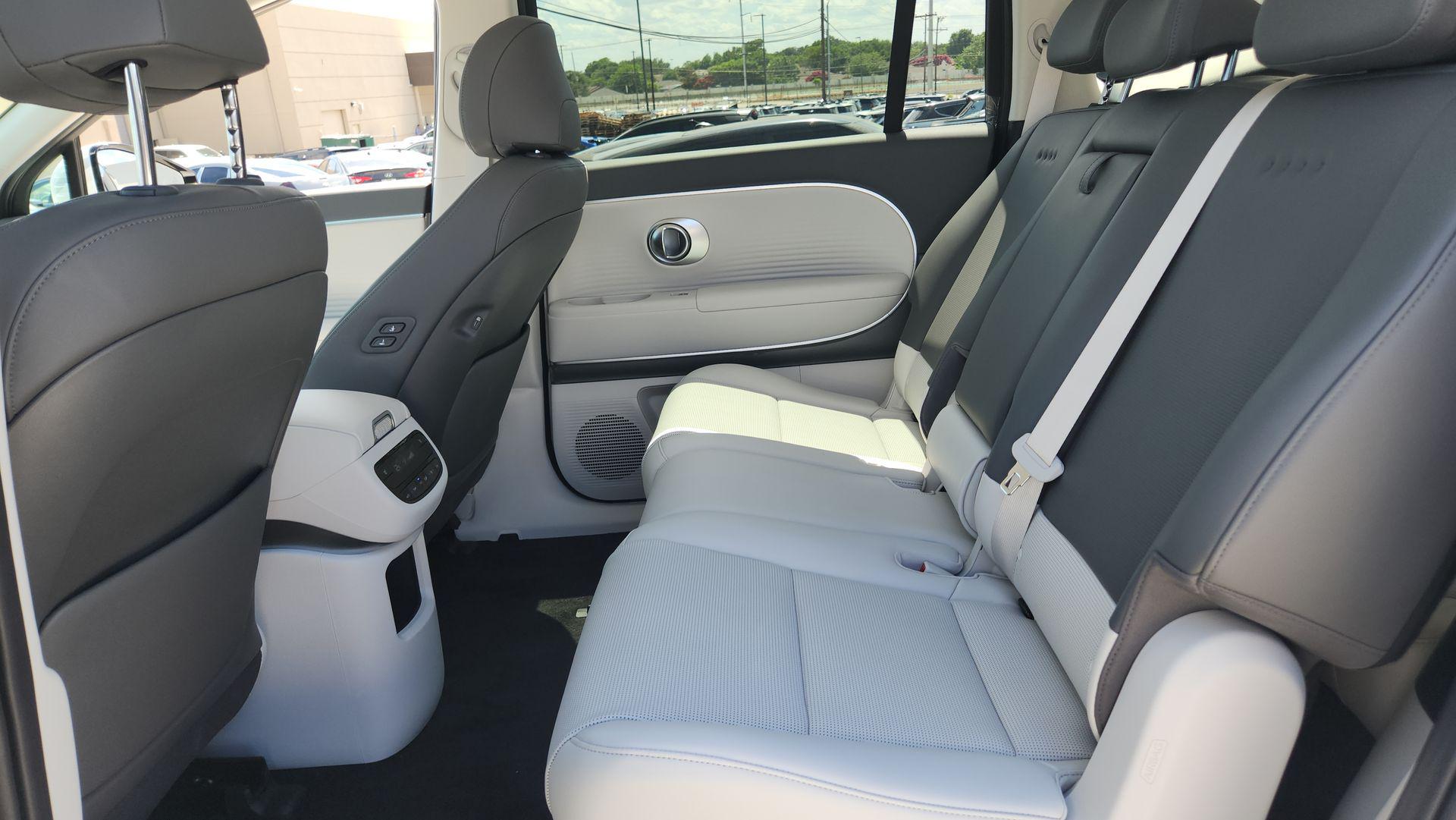2026 Hyundai IONIQ 9 SEL - Photo 18