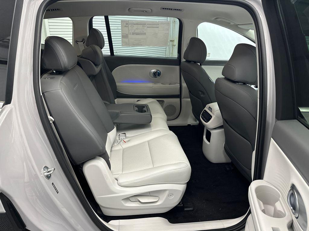 2026 Hyundai IONIQ 9 SEL - Photo 16