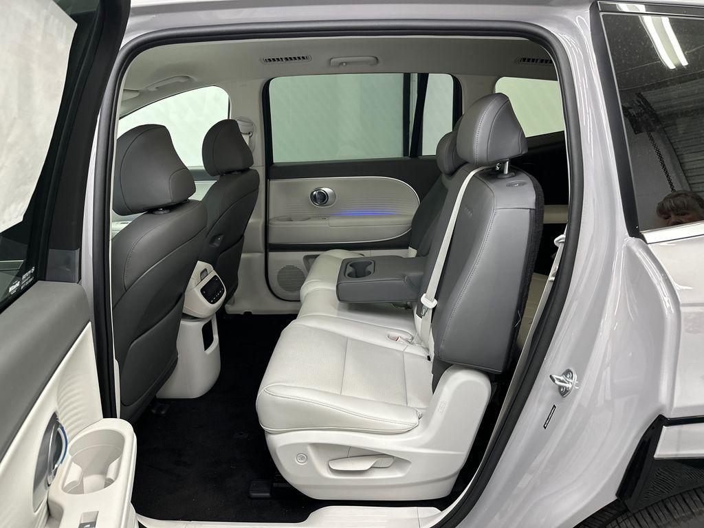 2026 Hyundai IONIQ 9 SEL - Photo 23
