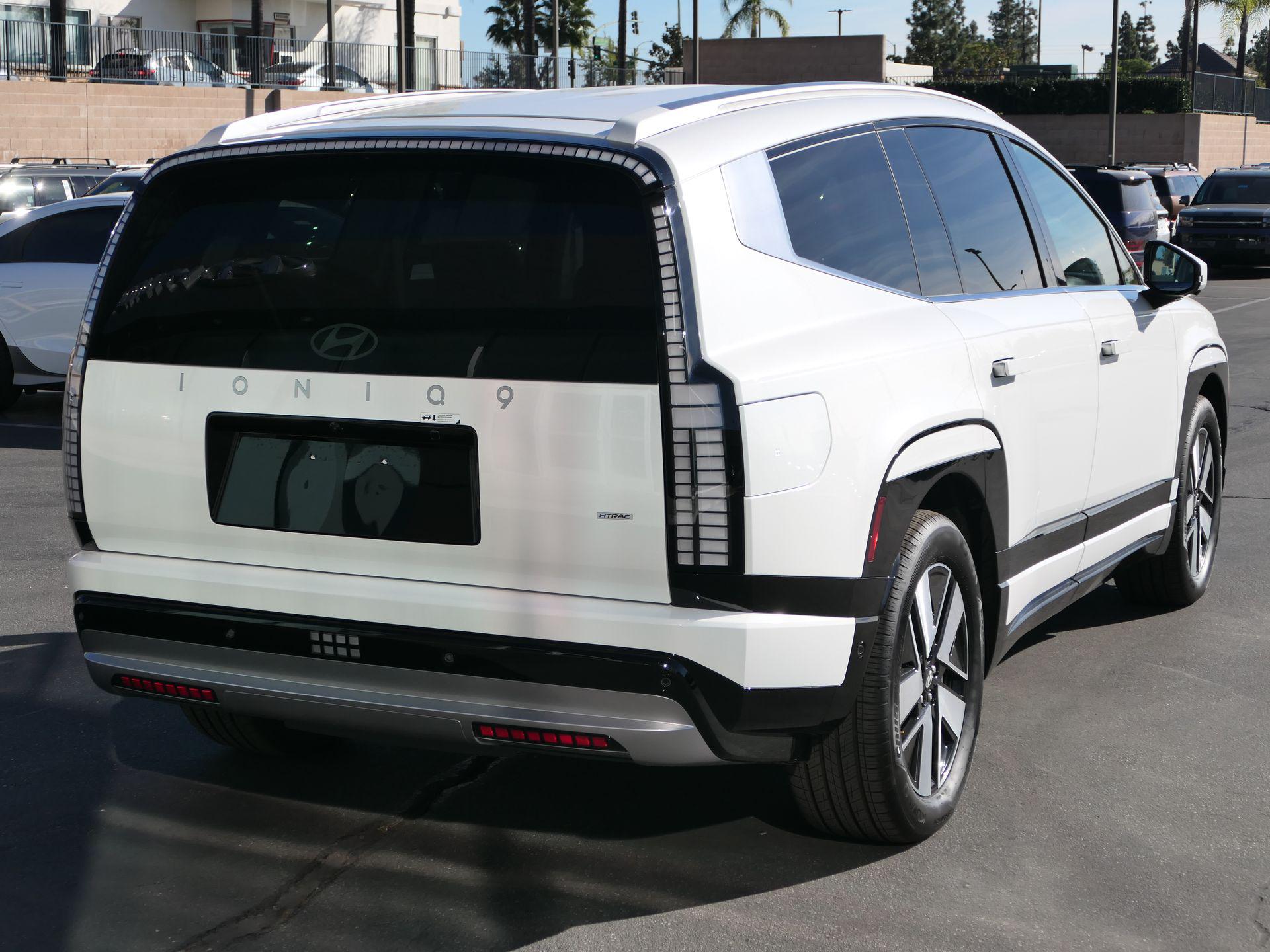 2026 Hyundai IONIQ 9 SEL - Photo 3
