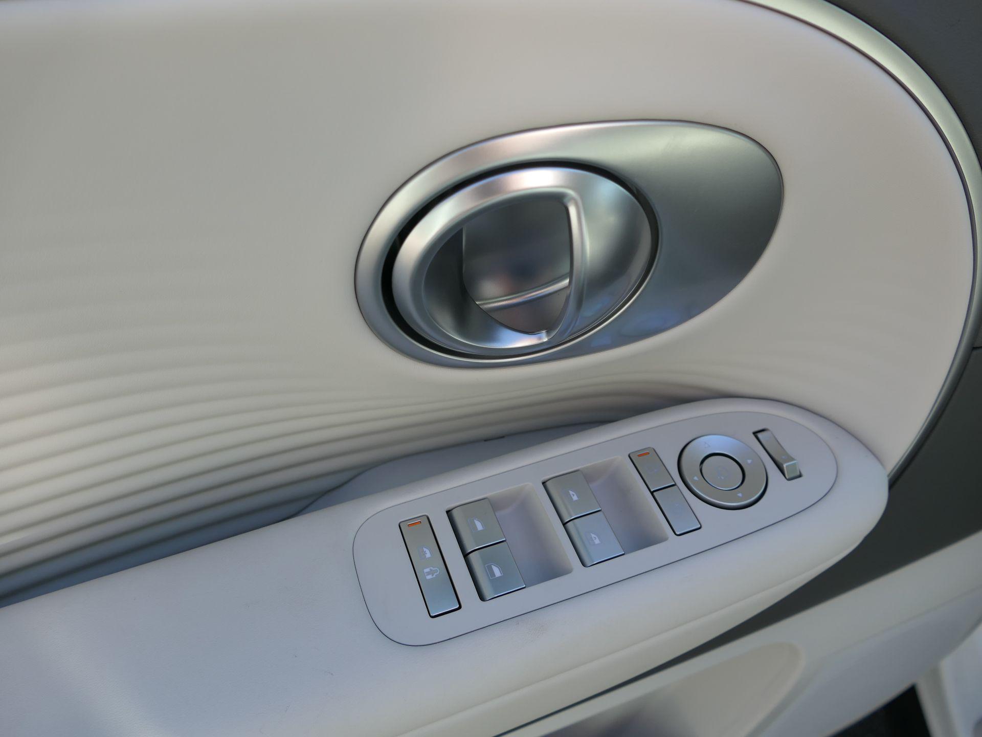 2026 Hyundai IONIQ 9 SEL - Photo 9