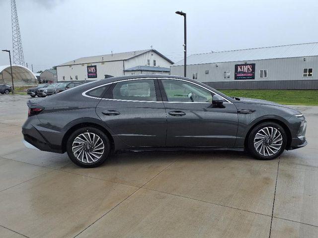 2025 Hyundai Sonata Hybrid Limited