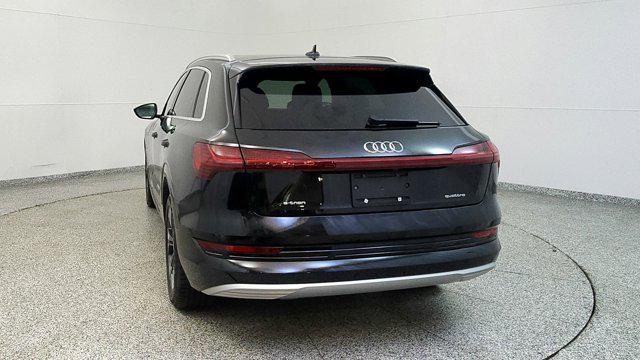 2021 Audi e-tron Premium quattro