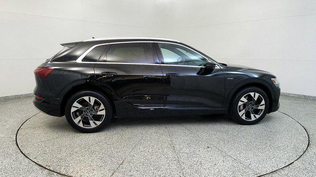 2021 Audi e-tron Premium quattro