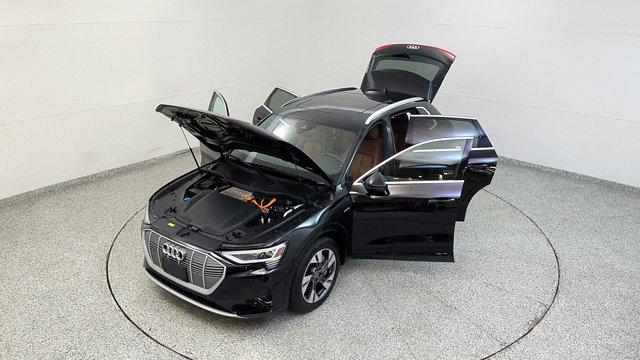 2021 Audi e-tron Premium quattro