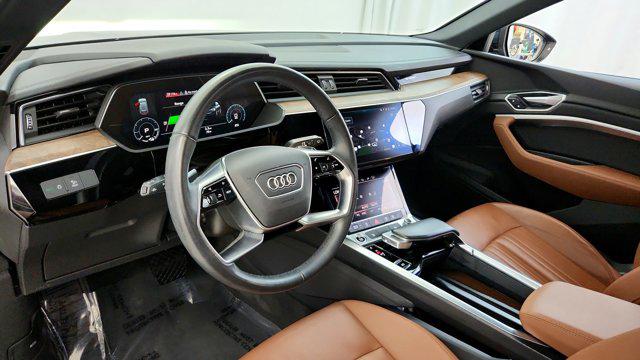 2021 Audi e-tron Premium quattro