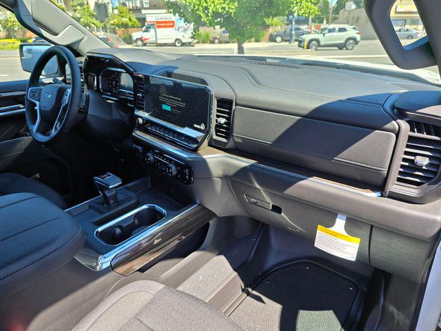 2025 Chevrolet Silverado 1500 4WD Crew Cab Short Bed RST