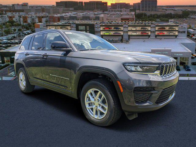 2025 Jeep Grand Cherokee GRAND CHEROKEE LAREDO X 4X2