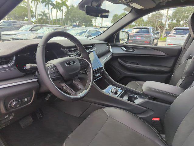 2025 Jeep Grand Cherokee GRAND CHEROKEE ALTITUDE X 4X2