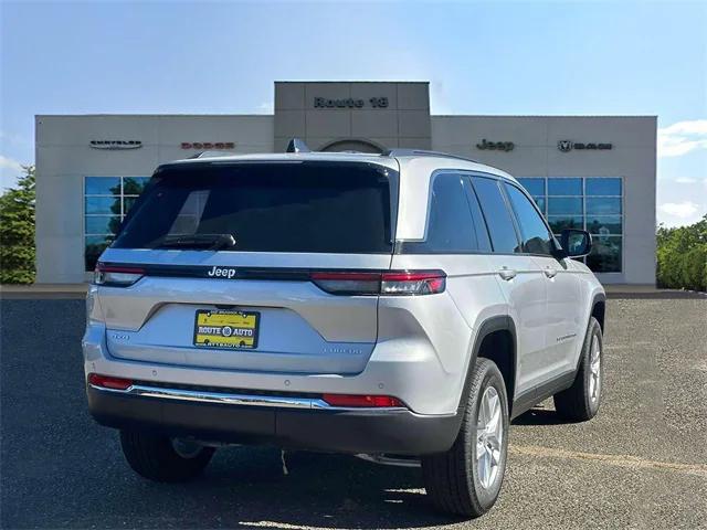 2025 Jeep Grand Cherokee GRAND CHEROKEE LAREDO X 4X4