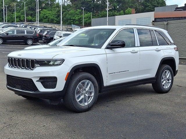 2025 Jeep Grand Cherokee GRAND CHEROKEE LAREDO X 4X4