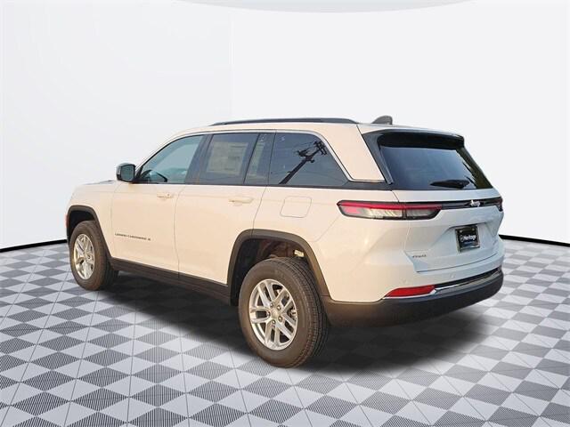 2025 Jeep Grand Cherokee GRAND CHEROKEE LAREDO X 4X4