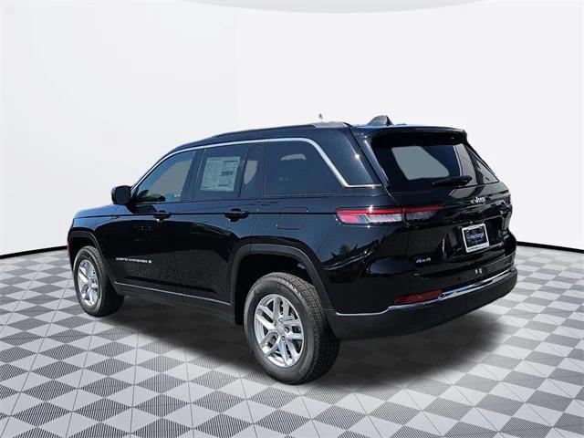 2025 Jeep Grand Cherokee GRAND CHEROKEE LAREDO X 4X4